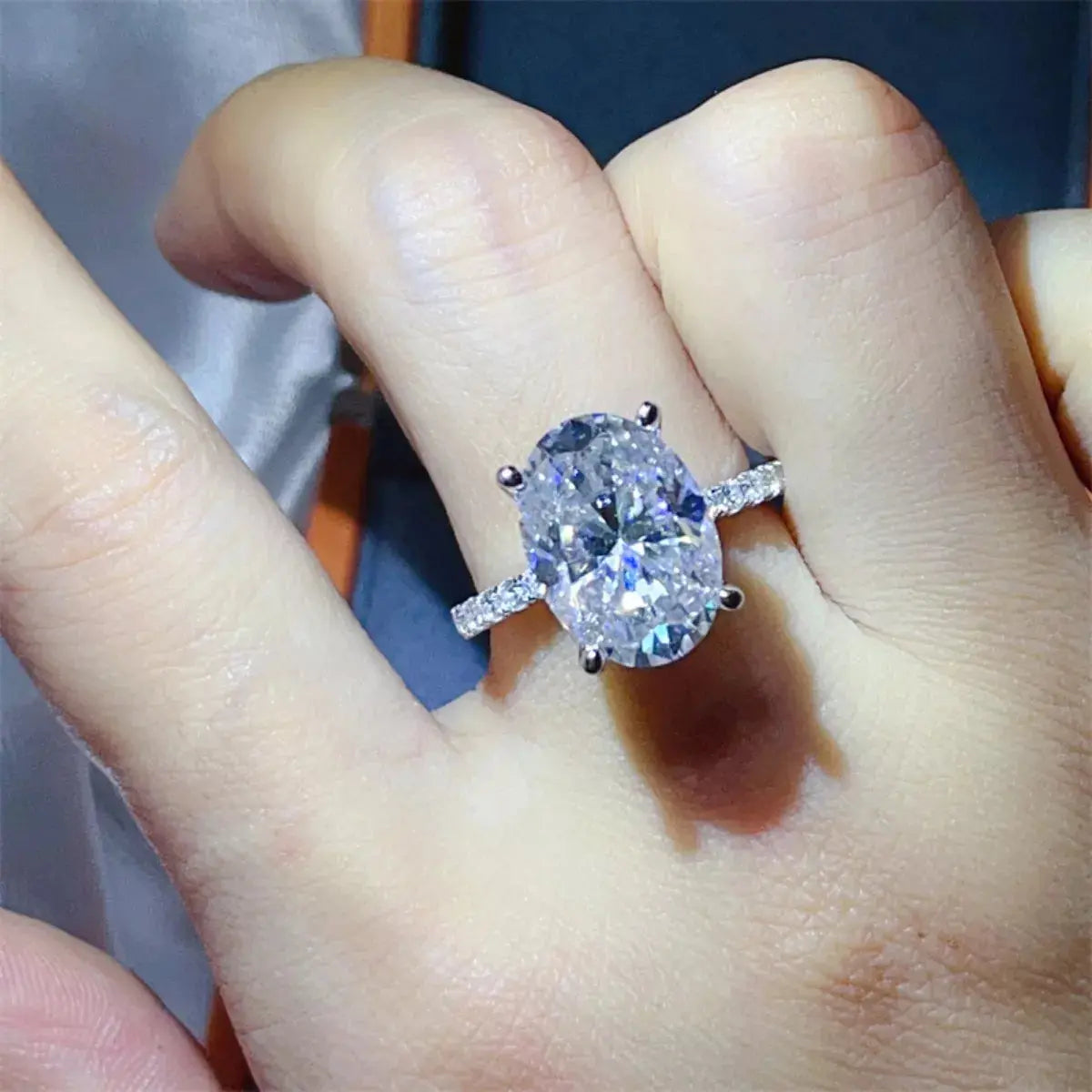 925 Sterling Silver Oval Cut 8 Carat Moissanite Ring - Be Bliss Boutique