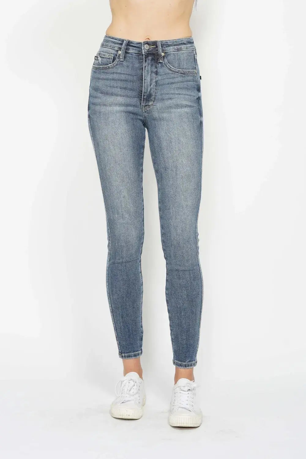 Full Size Tummy Control Contrast Wash Skinny Leg Judy Blue Jeans - Be Bliss Boutique