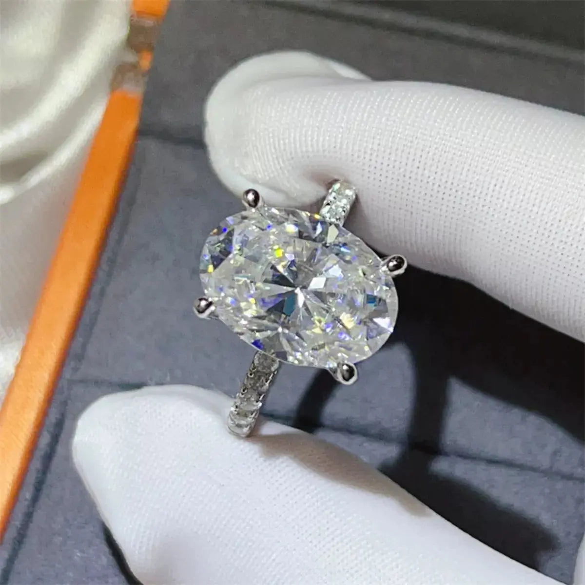 925 Sterling Silver Oval Cut 8 Carat Moissanite Ring - Be Bliss Boutique