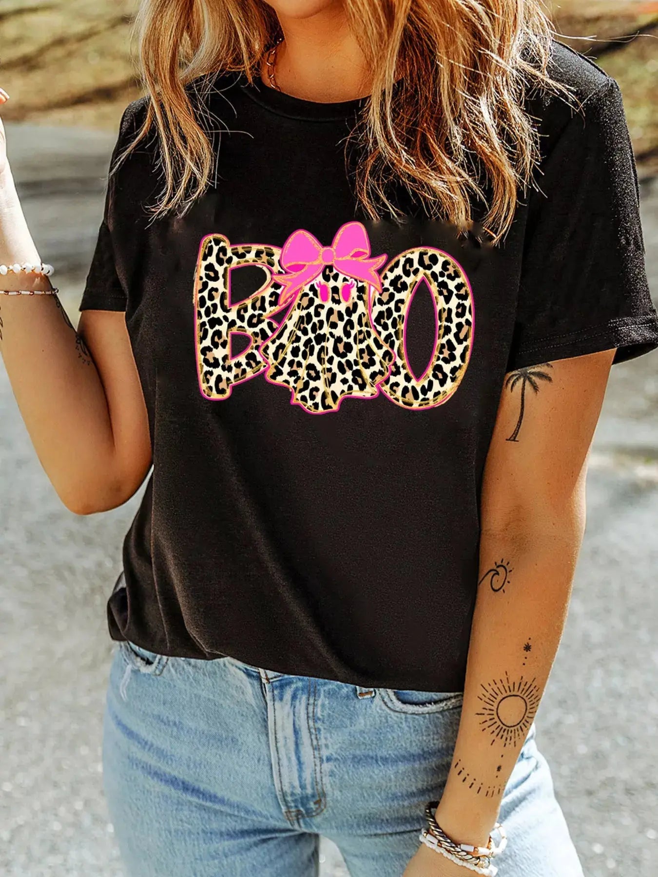 Round Neck Ghost Boo Halloween Graphic T Shirt - Be Bliss Boutique