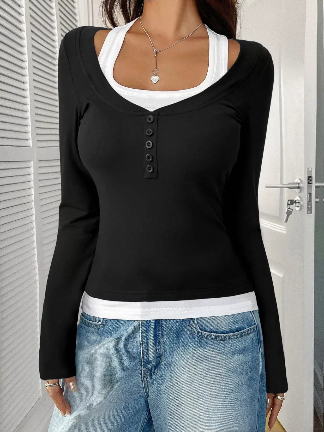 Scoop Neck Long Sleeve T-Shirt - Be Bliss Boutique