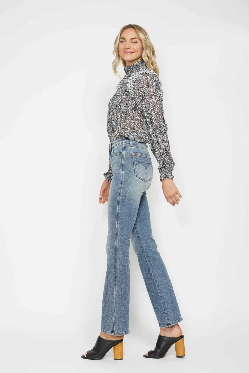 Judy Blue Jeans - Full Size Tummy Control Bootcut Jeans w/ Back Embroidered Pockets - Be Bliss Boutique