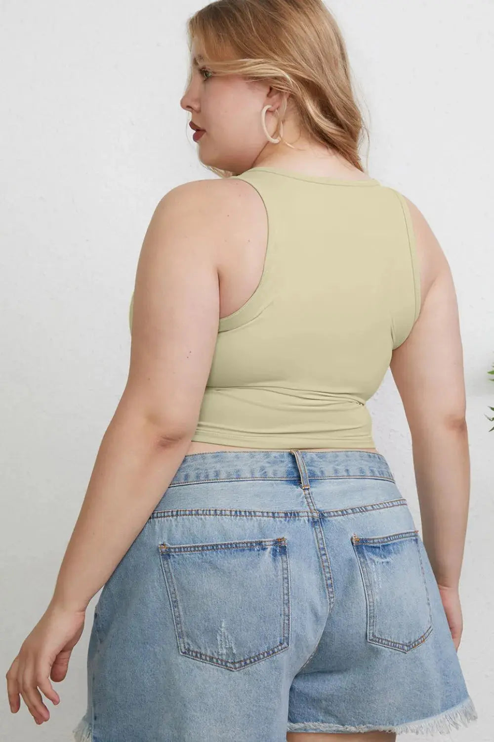 Basic Bae Full Size Round Neck Slim Fit Stretch Tank Top - Be Bliss Boutique