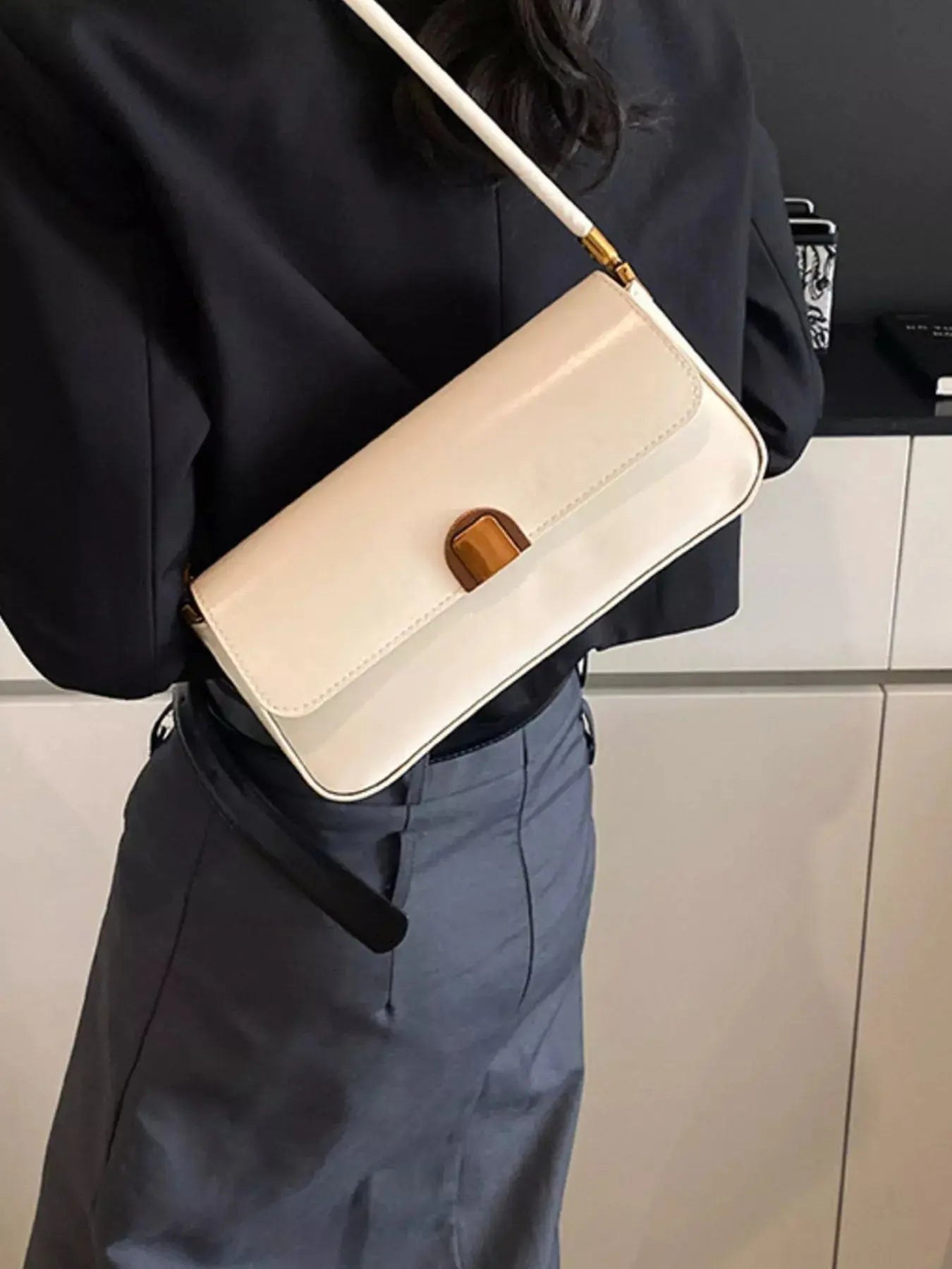 Retro Style Leather Shoulder Bag - Be Bliss Boutique