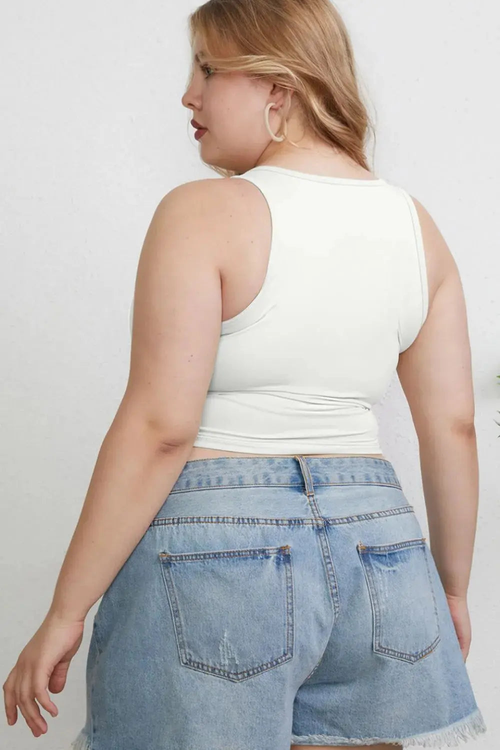 Basic Bae Full Size Round Neck Slim Fit Stretch Tank Top - Be Bliss Boutique