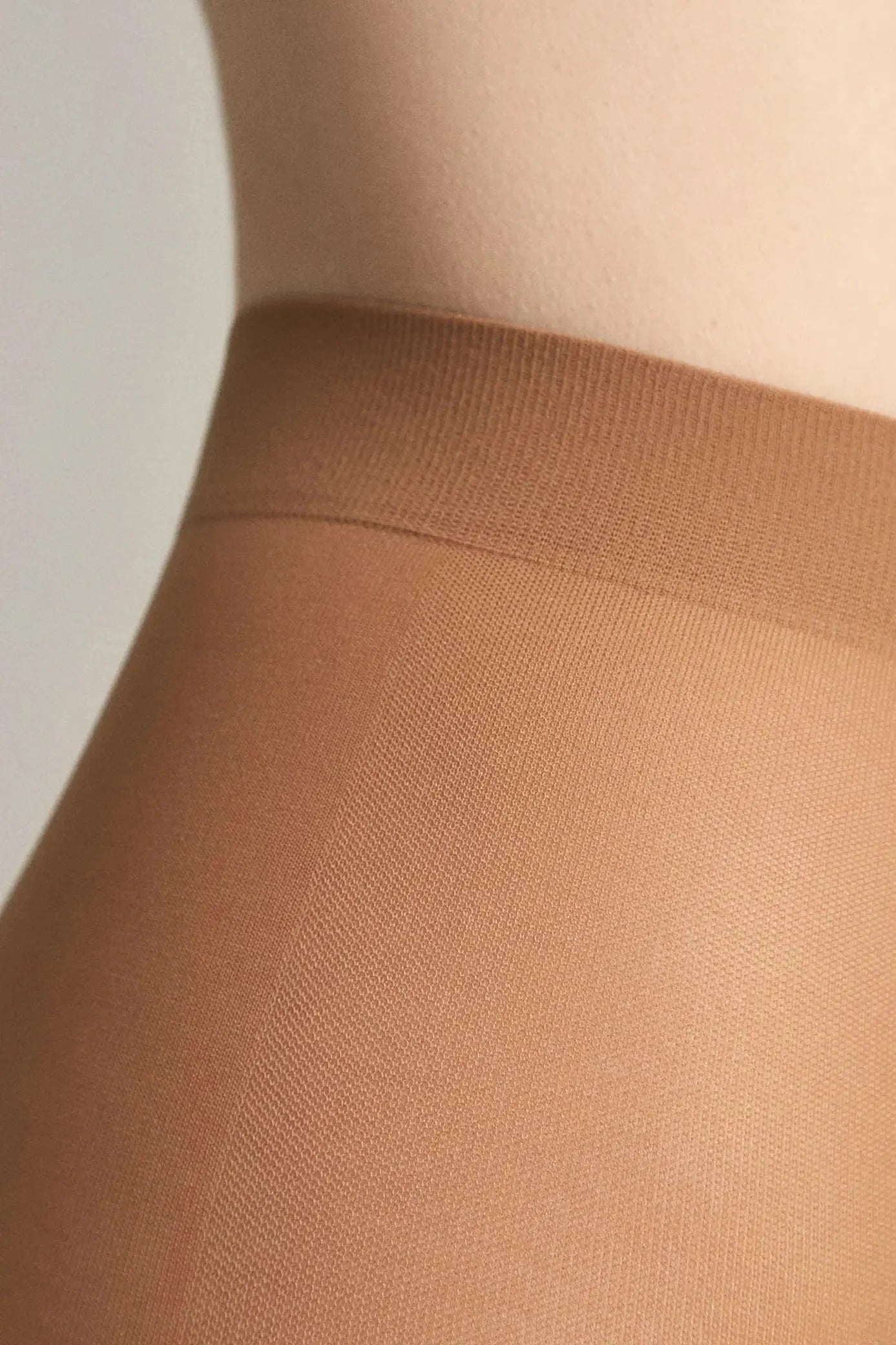 Conte Tights Balance 15 Den - Push-Up Effect - Be Bliss Boutique