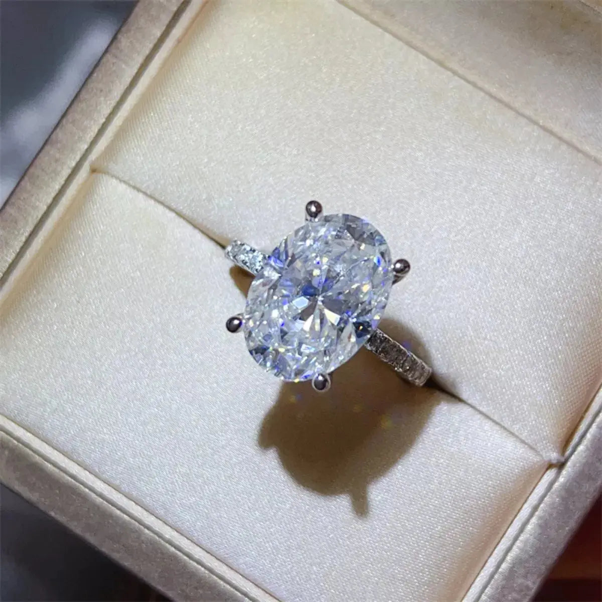925 Sterling Silver Oval Cut 8 Carat Moissanite Ring - Be Bliss Boutique