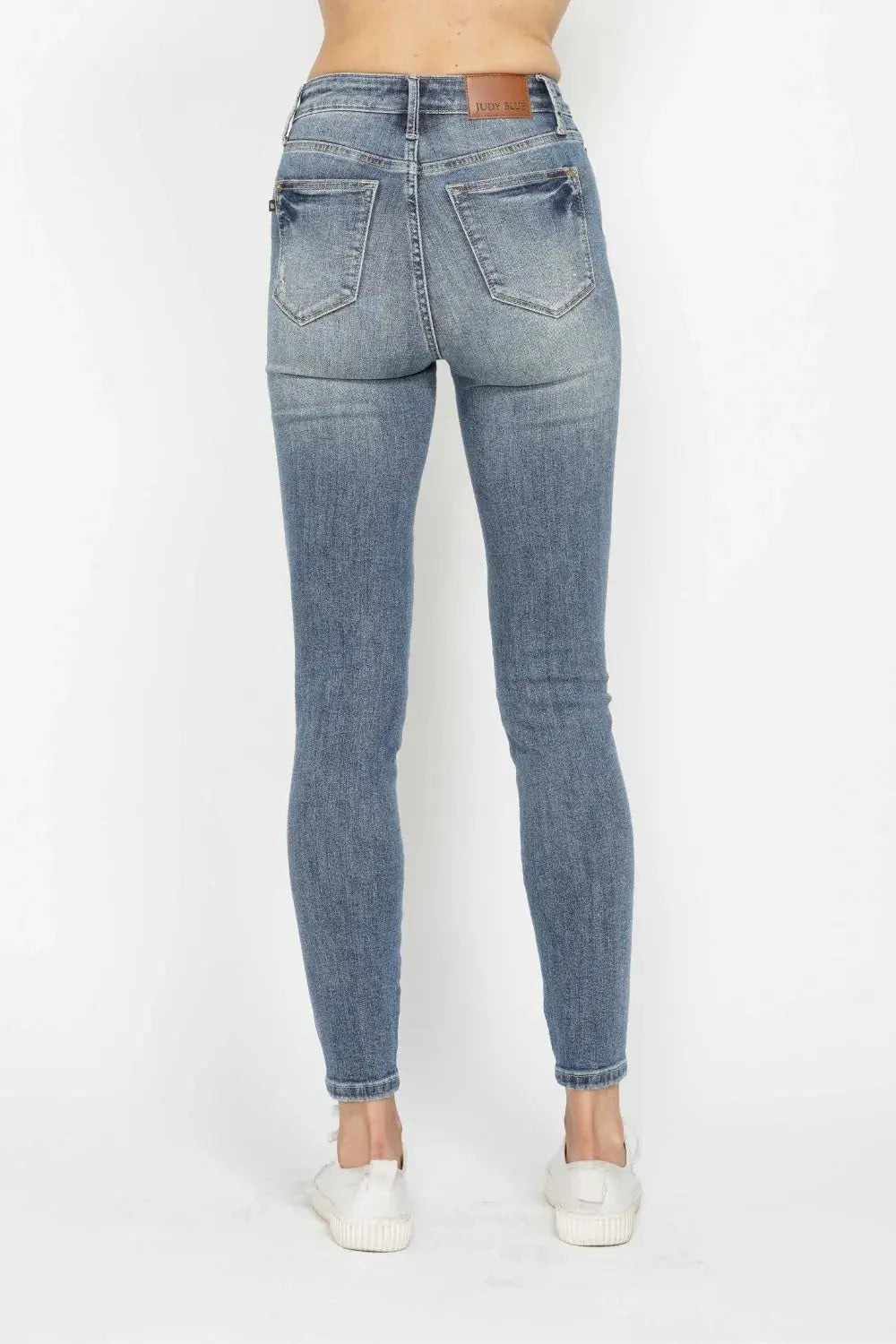 Full Size Tummy Control Contrast Wash Skinny Leg Judy Blue Jeans - Be Bliss Boutique