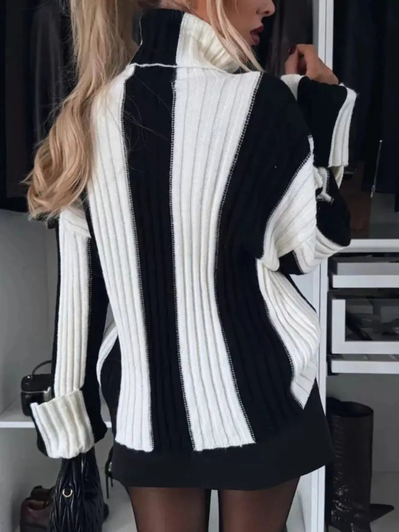 Color Block Ribbed Turtleneck Sweater - Be Bliss Boutique
