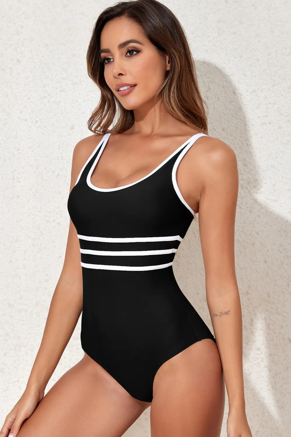 Contrast Trim Scoop Neck One Piece Swimwear - Be Bliss Boutique