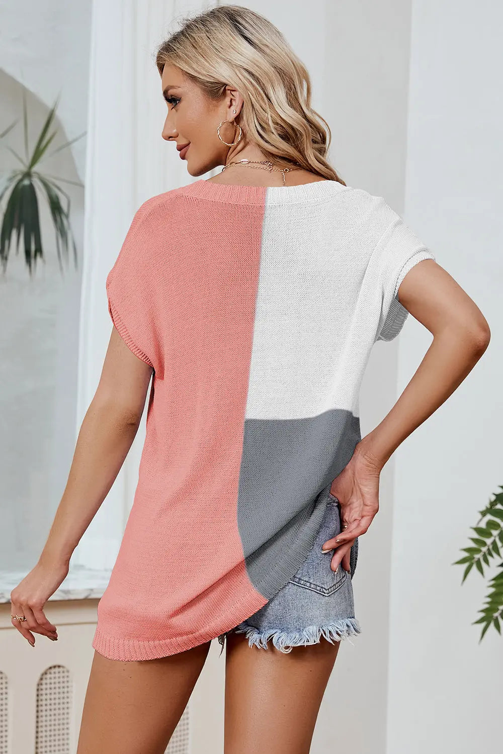 Color Block V-Neck Short Sleeve Knit Top - Be Bliss Boutique