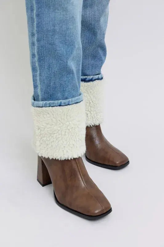 Judy Blue Full Size/Plus Size High Waist Shearling Cuff Straight Leg Jeans |  Be Bliss Boutique