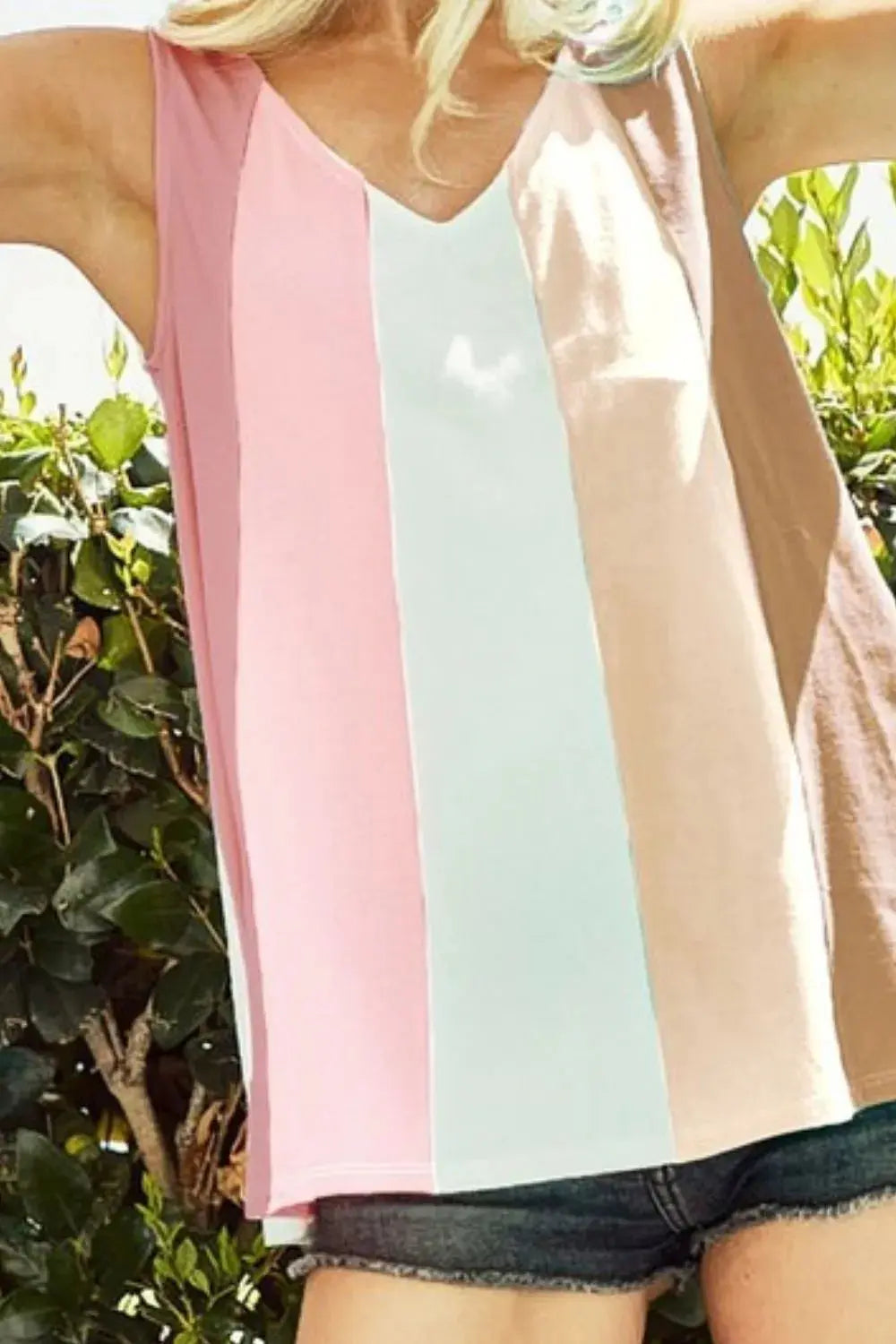 BiBi Cotton Span Knit Color Block Sleeveless Top
