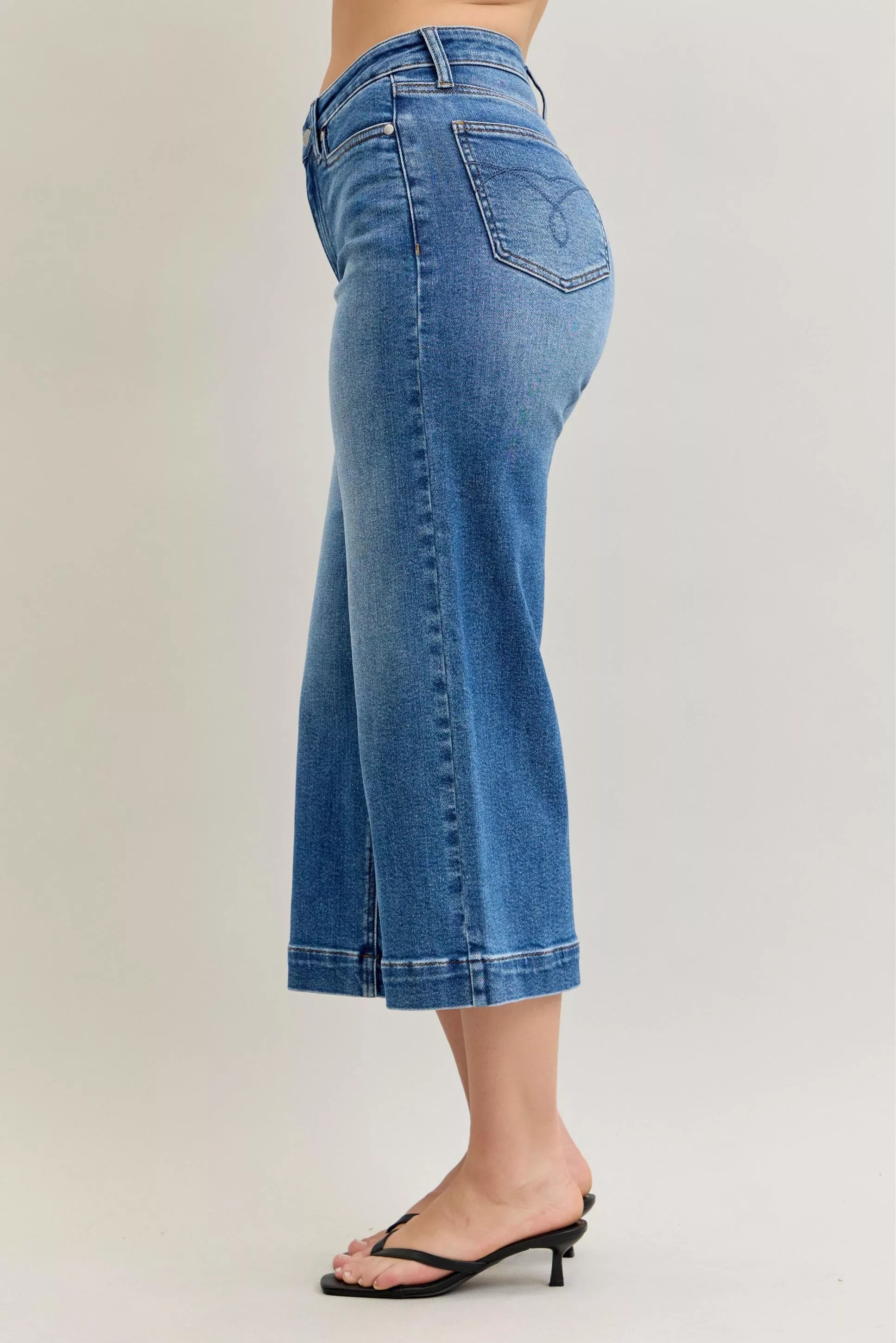 Judy Blue Jeans - Mid Rise Crop Wide Leg Jeans - Be Bliss Boutique