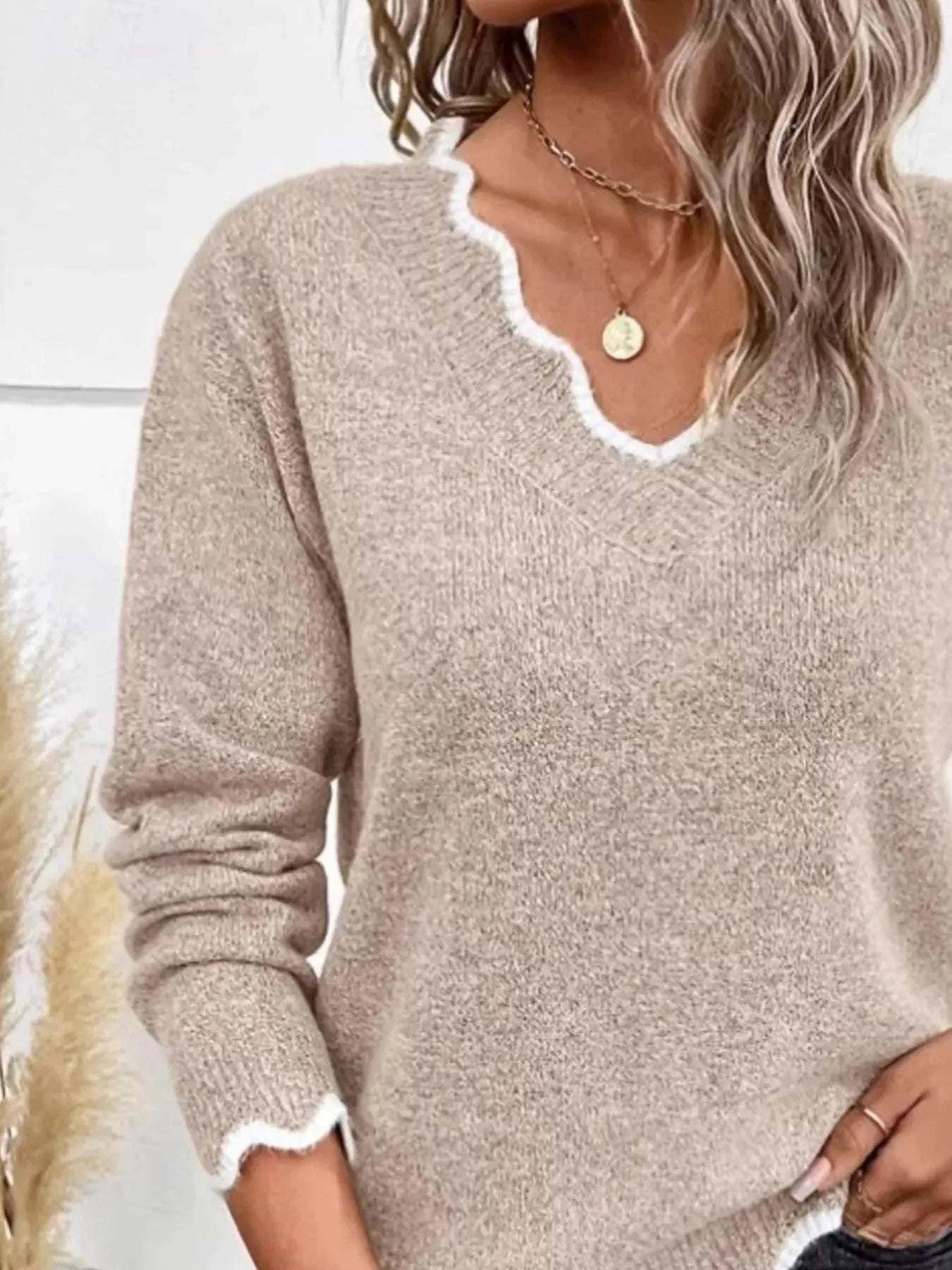 Contrast Trim V Neck Sweater - Be Bliss Boutique