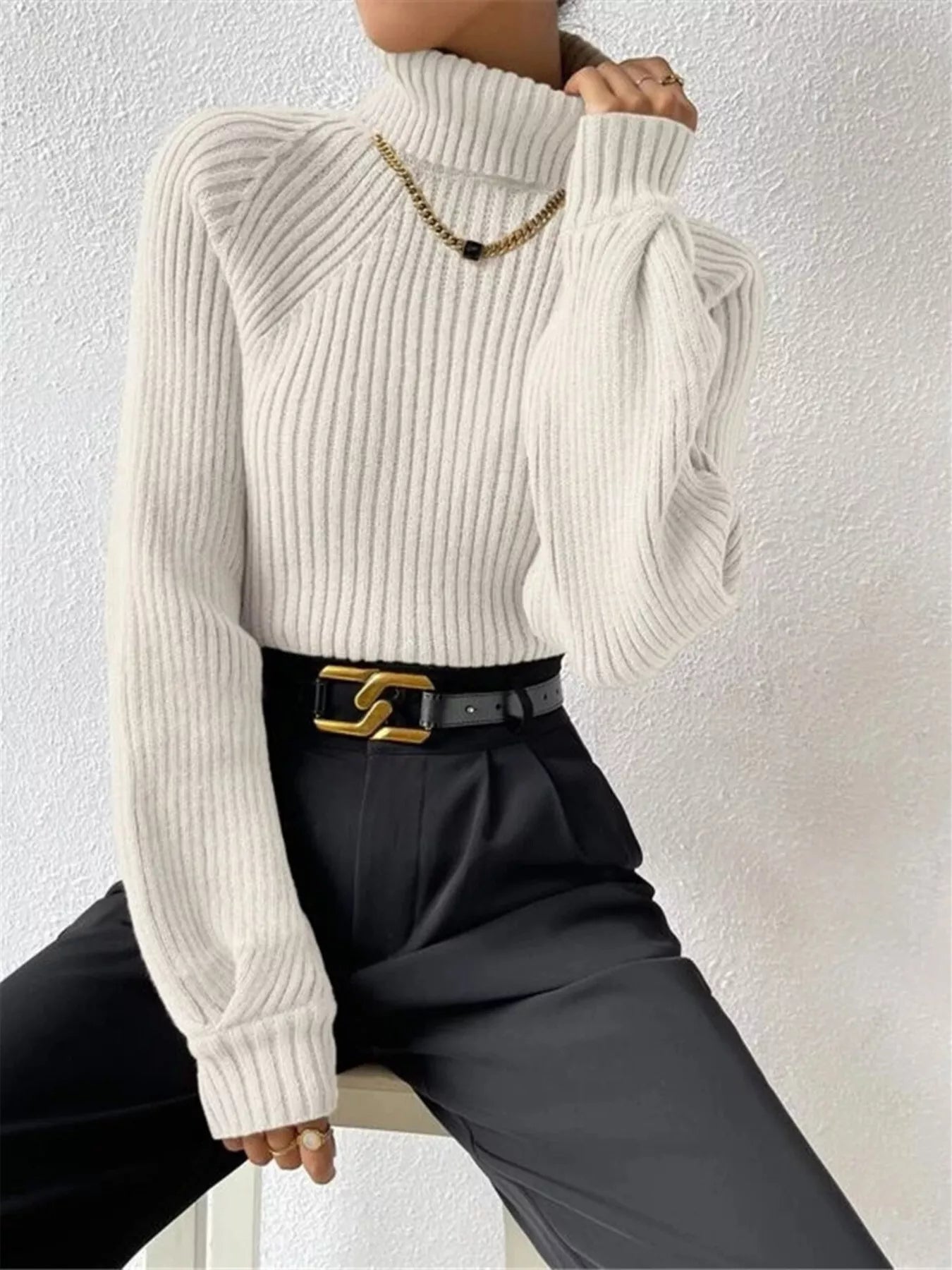 Ribbed Knit Turtleneck Sweater - Be Bliss Boutique