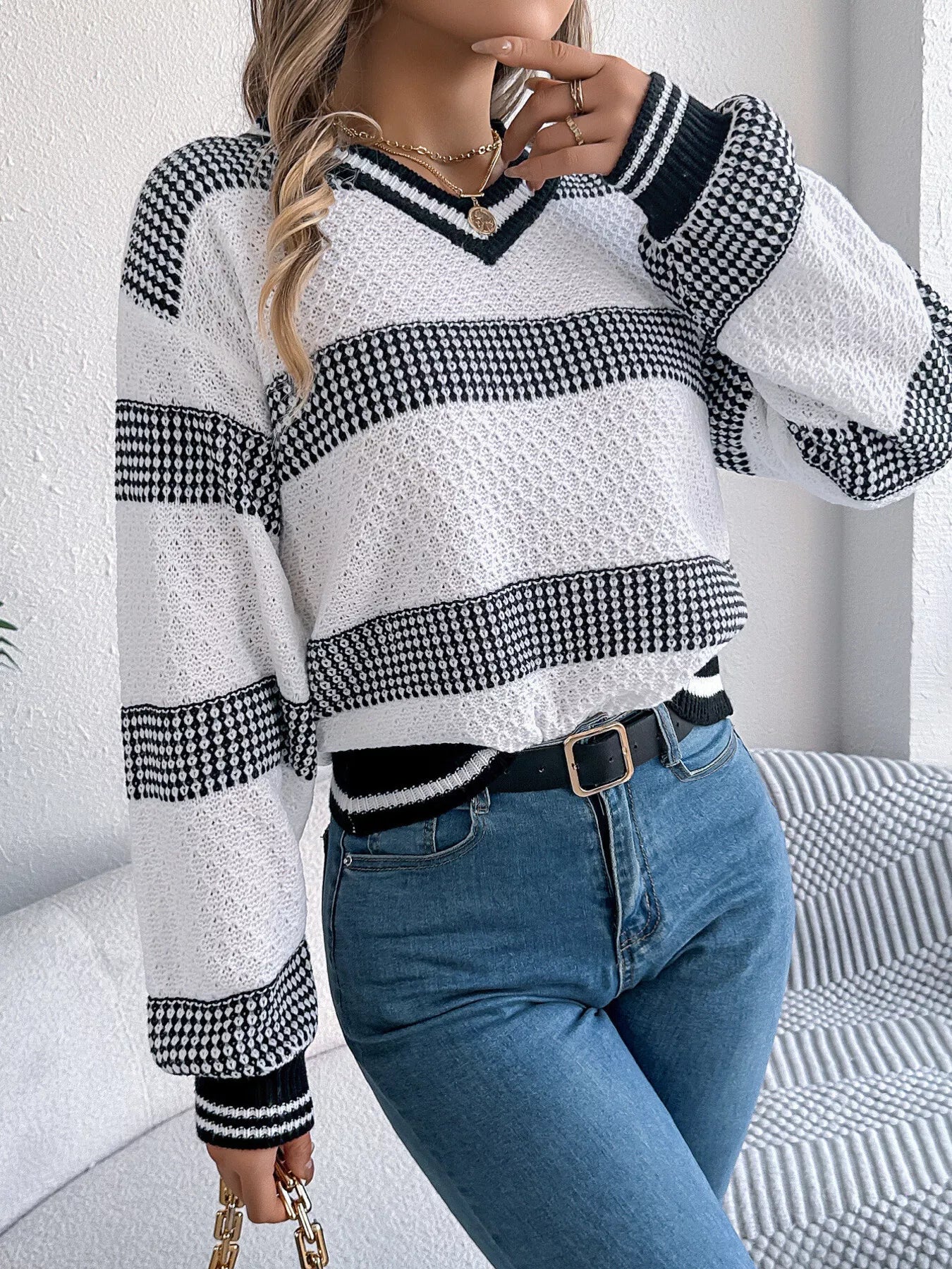 Contrast Striped V-Neck Sweater - Be Bliss Boutique