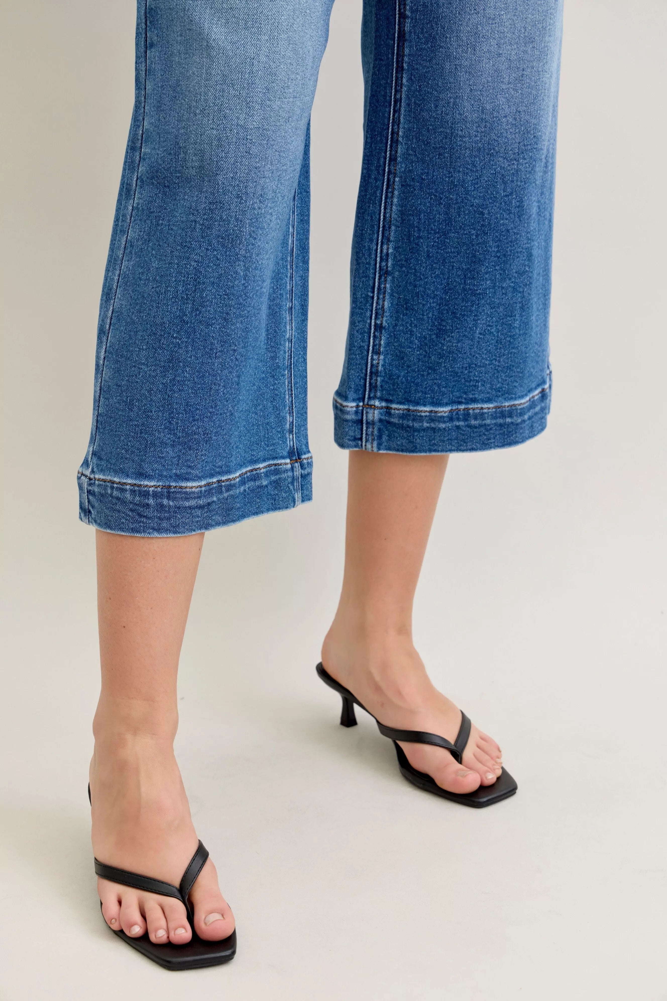 Judy Blue Jeans - Mid Rise Crop Wide Leg Jeans - Be Bliss Boutique