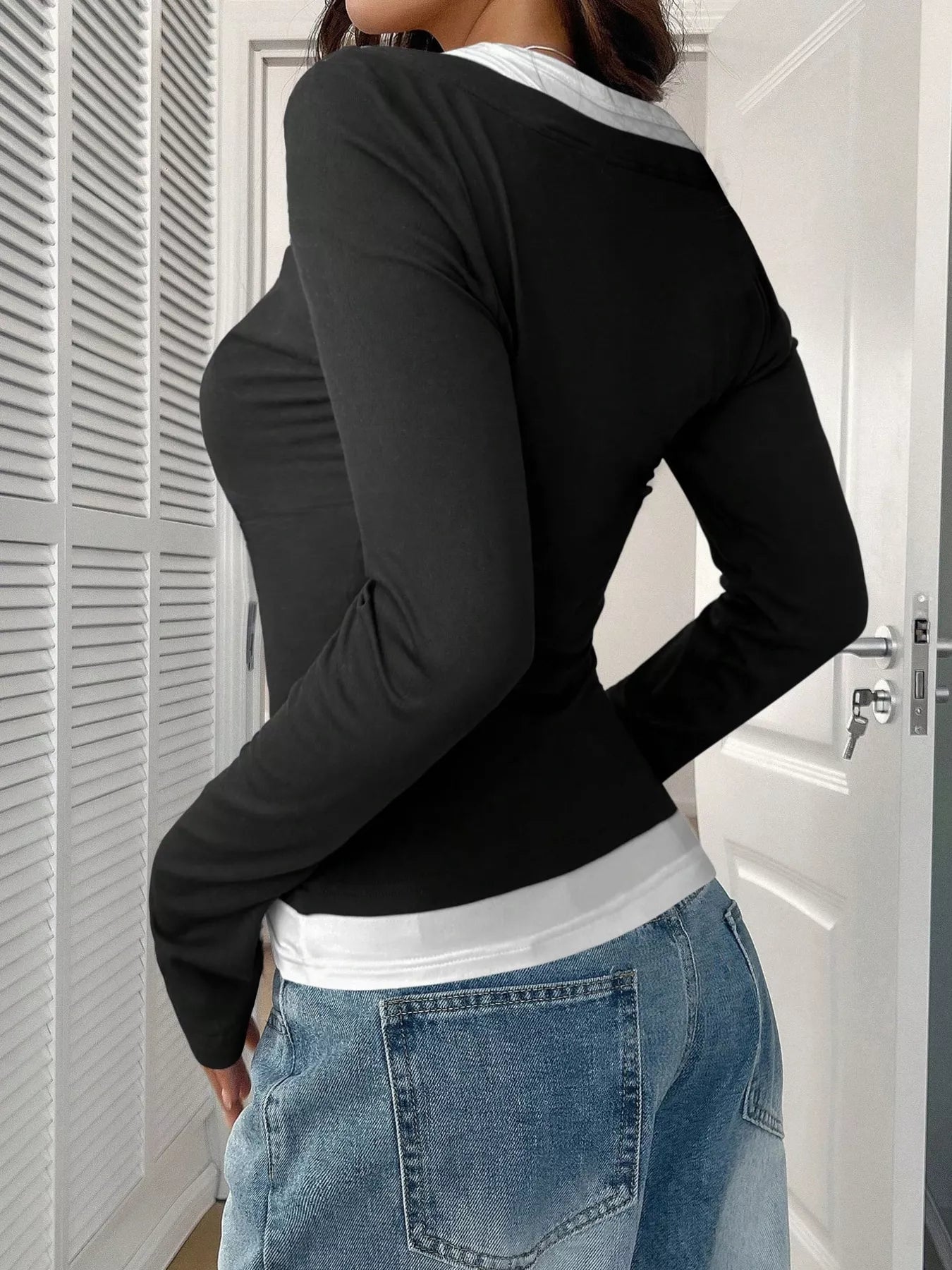 Scoop Neck Long Sleeve T-Shirt - Be Bliss Boutique