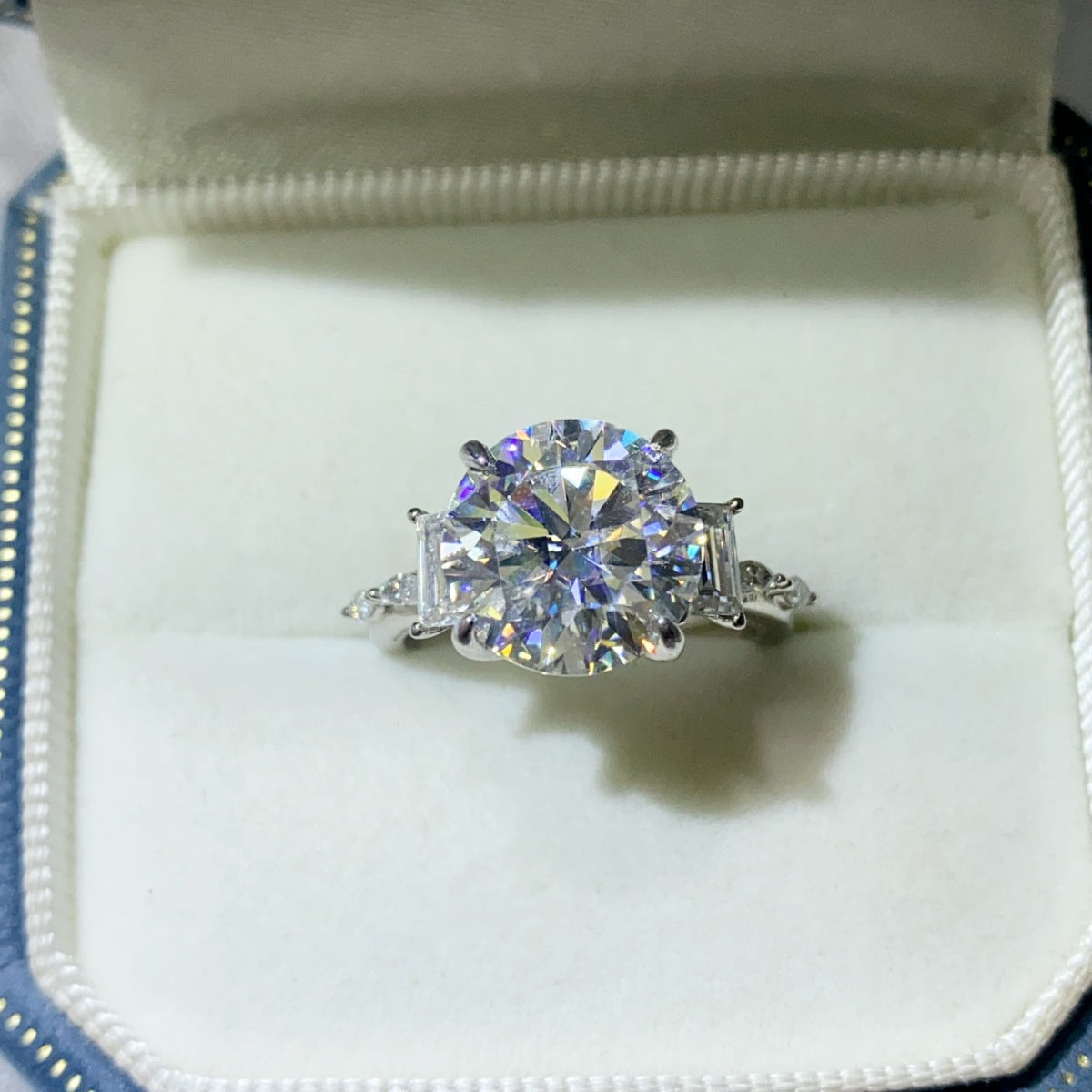 8 Carat Round Moissanite Ring 925 Sterling Silver - Be Bliss Boutique